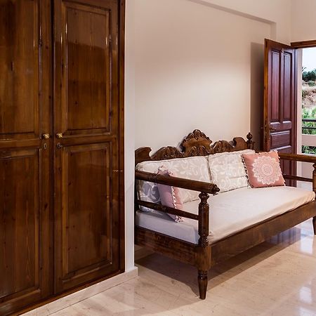 Merabello Apartments Agia Marina 外观 照片